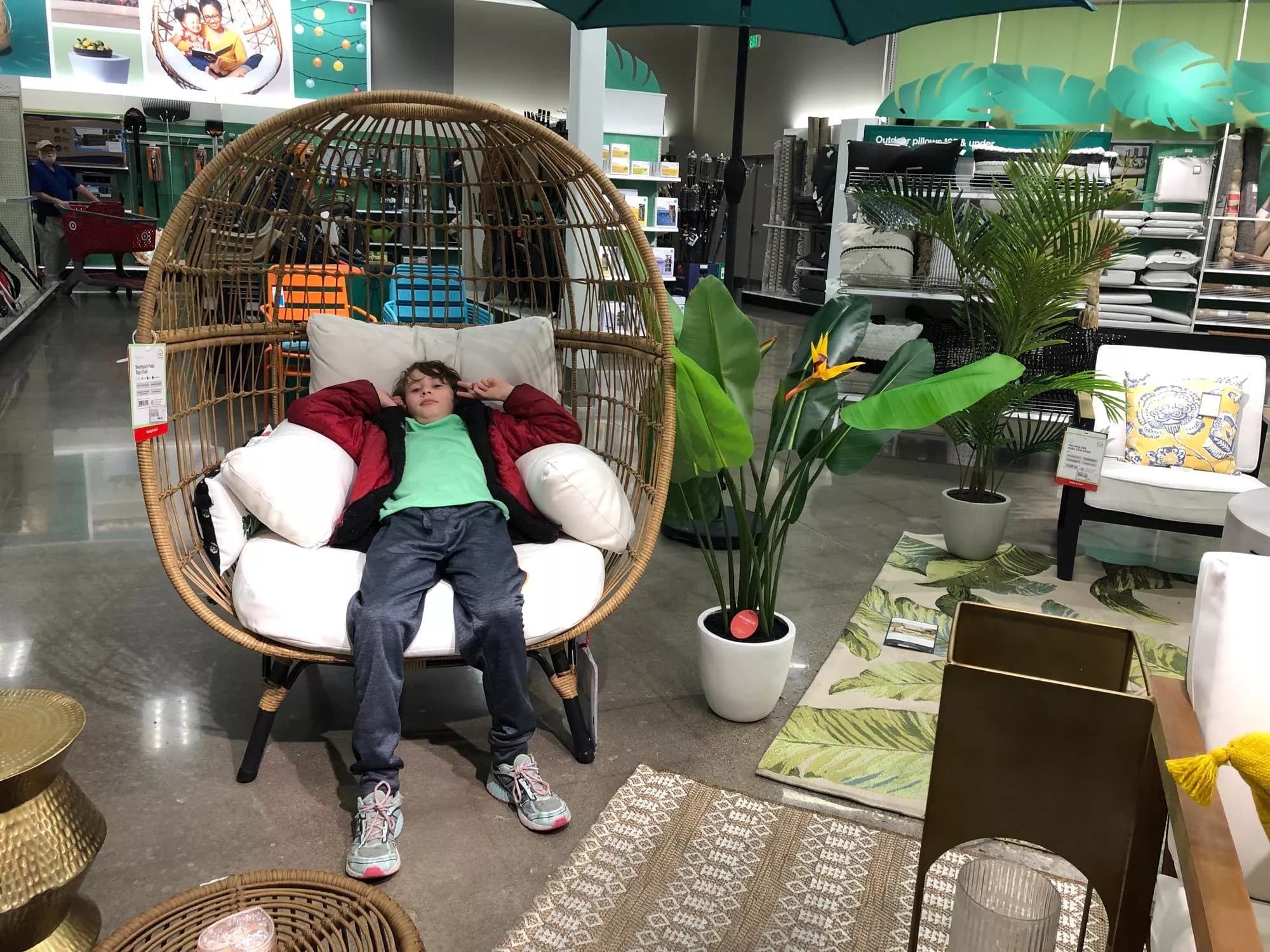 Homeowner planning with service provider